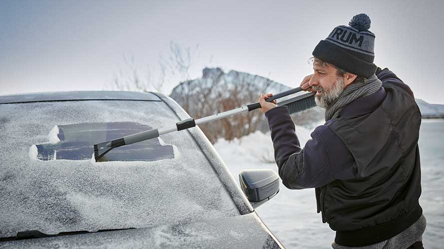 Τηλεσκοπική ξύστρα πάγου BMW με βούρτσα